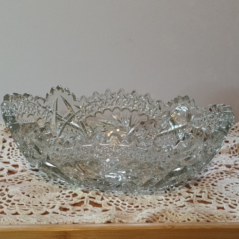 Vintage American Brilliant Cut Crystal Large (11) Centerpiece Bowl. Beautiful